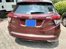 https://riyasewana.com/uploads/honda-vezel-2014-817300012272.jpg