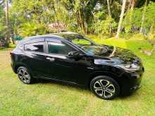 https://riyasewana.com/uploads/honda-vezel-2014-916393612562.jpg
