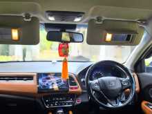 https://riyasewana.com/uploads/honda-vezel-2015-115443912104.jpg