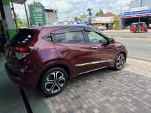 https://riyasewana.com/uploads/honda-vezel-2015-1614360012272.jpg