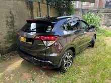 https://riyasewana.com/uploads/honda-vezel-2015-214154312472.jpg