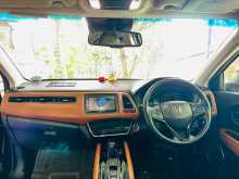 https://riyasewana.com/uploads/honda-vezel-2015-2416434312854.jpg