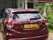 https://riyasewana.com/uploads/honda-vezel-2015-2615234212553.jpg
