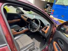 https://riyasewana.com/uploads/honda-vezel-2015-2816183012313.jpg