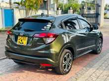 https://riyasewana.com/uploads/honda-vezel-2015-2817283112672.jpg