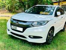 https://riyasewana.com/uploads/honda-vezel-2015-3013125412972.jpg