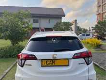 https://riyasewana.com/uploads/honda-vezel-2015-3018155222472.jpg