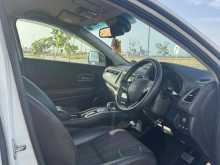 https://riyasewana.com/uploads/honda-vezel-2015-3018155222763.jpg