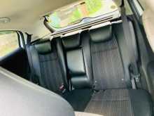 https://riyasewana.com/uploads/honda-vezel-2015-416354112054.jpg
