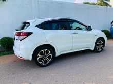 https://riyasewana.com/uploads/honda-vezel-2015-416354112413.jpg