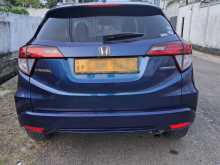 https://riyasewana.com/uploads/honda-vezel-2015-419455612874.jpg