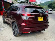 https://riyasewana.com/uploads/honda-vezel-2015-49213112664.jpg