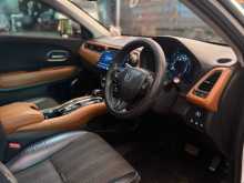https://riyasewana.com/uploads/honda-vezel-2015-518365812963.jpg