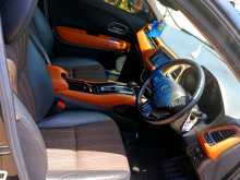https://riyasewana.com/uploads/honda-vezel-2016-107231112933.jpg