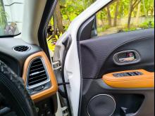https://riyasewana.com/uploads/honda-vezel-2016-1111275817976.jpg