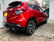 https://riyasewana.com/uploads/honda-vezel-2016-1611445712774.jpg