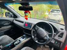 https://riyasewana.com/uploads/honda-vezel-2016-1822213112583.jpg