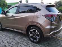 https://riyasewana.com/uploads/honda-vezel-2016-2016-1015043012222.jpg