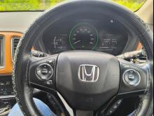 https://riyasewana.com/uploads/honda-vezel-2016-2519511317395.jpg