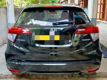 https://riyasewana.com/uploads/honda-vezel-2016-89314612302.jpg