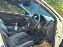 https://riyasewana.com/uploads/honda-vezel-2017-1620065512043.jpg