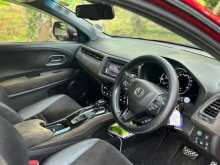 https://riyasewana.com/uploads/honda-vezel-2017-2017-1520522712204.jpg