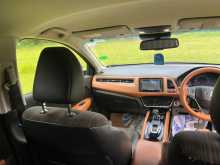 https://riyasewana.com/uploads/honda-vezel-2017-2318223212603.jpg