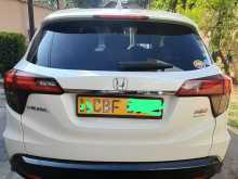 https://riyasewana.com/uploads/honda-vezel-2018-516091412254.jpg