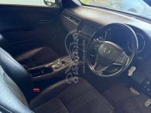 https://riyasewana.com/uploads/honda-vezel-2018-61822101275396.jpg