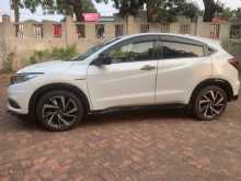 https://riyasewana.com/uploads/honda-vezel-2018-912081312842.jpg