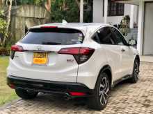 https://riyasewana.com/uploads/honda-vezel-2019-2013455212622.jpg