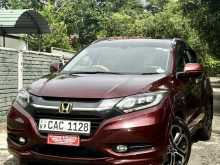 https://riyasewana.com/uploads/honda-vezel-2021035422513.jpg