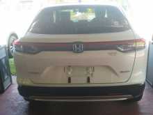 https://riyasewana.com/uploads/honda-vezel-2022-1014234812314.jpg