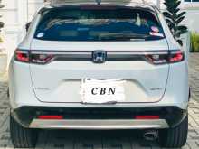 https://riyasewana.com/uploads/honda-vezel-2023-2115454912662.jpg