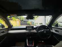 https://riyasewana.com/uploads/honda-vezel-2023-3022400612724.jpg