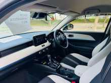 https://riyasewana.com/uploads/honda-vezel-2024-1922555512714.jpg