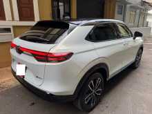 https://riyasewana.com/uploads/honda-vezel-2024-2123420512992.jpg