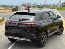 https://riyasewana.com/uploads/honda-vezel-2025-2025-614051712934.jpg