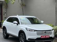 https://riyasewana.com/uploads/honda-vezel-2025-3116260612703.jpg