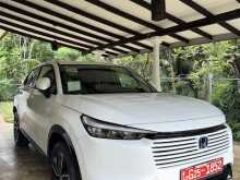 https://riyasewana.com/uploads/honda-vezel-2025-37354512974.jpg