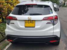 https://riyasewana.com/uploads/honda-vezel-20638154272.jpg