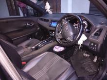 https://riyasewana.com/uploads/honda-vezel-208104417434.jpg