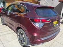https://riyasewana.com/uploads/honda-vezel-209303522853.jpg