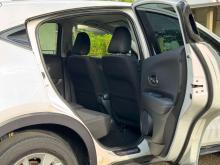 https://riyasewana.com/uploads/honda-vezel-21024446774.jpg