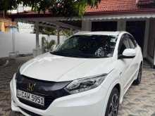 https://riyasewana.com/uploads/honda-vezel-211041022911.jpg
