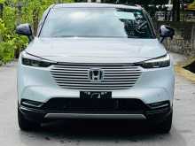 https://riyasewana.com/uploads/honda-vezel-21110447482.jpg