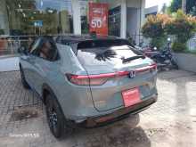 https://riyasewana.com/uploads/honda-vezel-21113657443.jpg