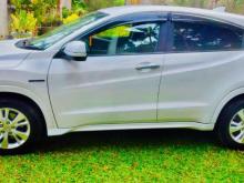 https://riyasewana.com/uploads/honda-vezel-211205617153.jpg