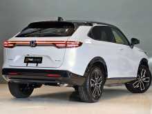 https://riyasewana.com/uploads/honda-vezel-21134050646.jpg