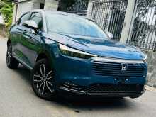 https://riyasewana.com/uploads/honda-vezel-21172726243.jpg